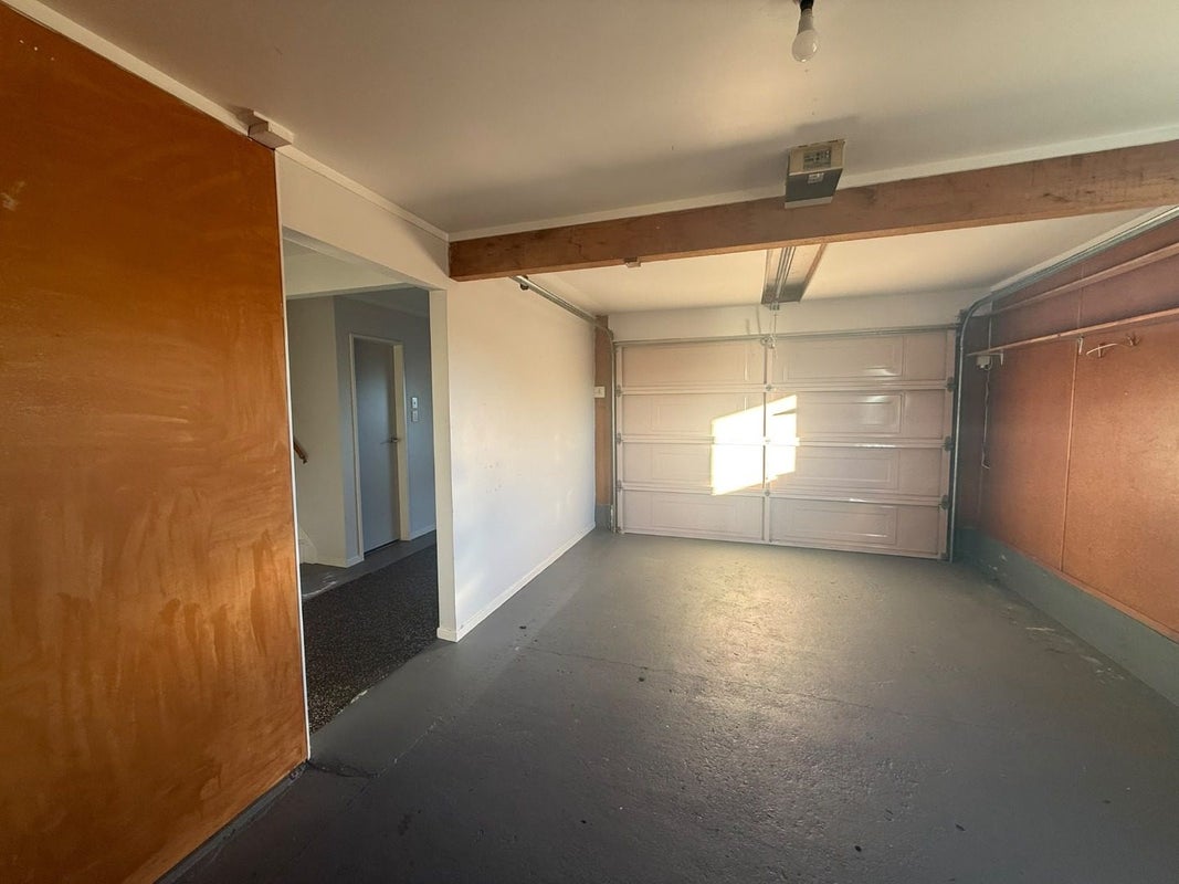 6 Ayr Place, Papakowhai, Porirua - Carousel 16