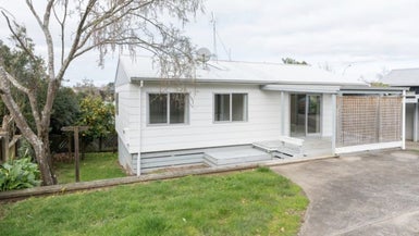 46A Pelorus Street, Glenview, Hamilton - Carousel 1