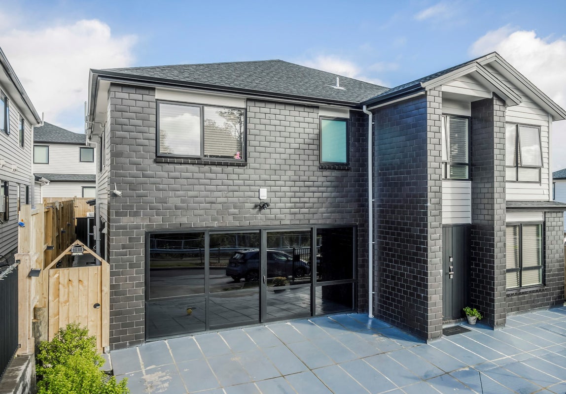46 Tannaghmore Drive, Flat Bush, Auckland - Carousel 1