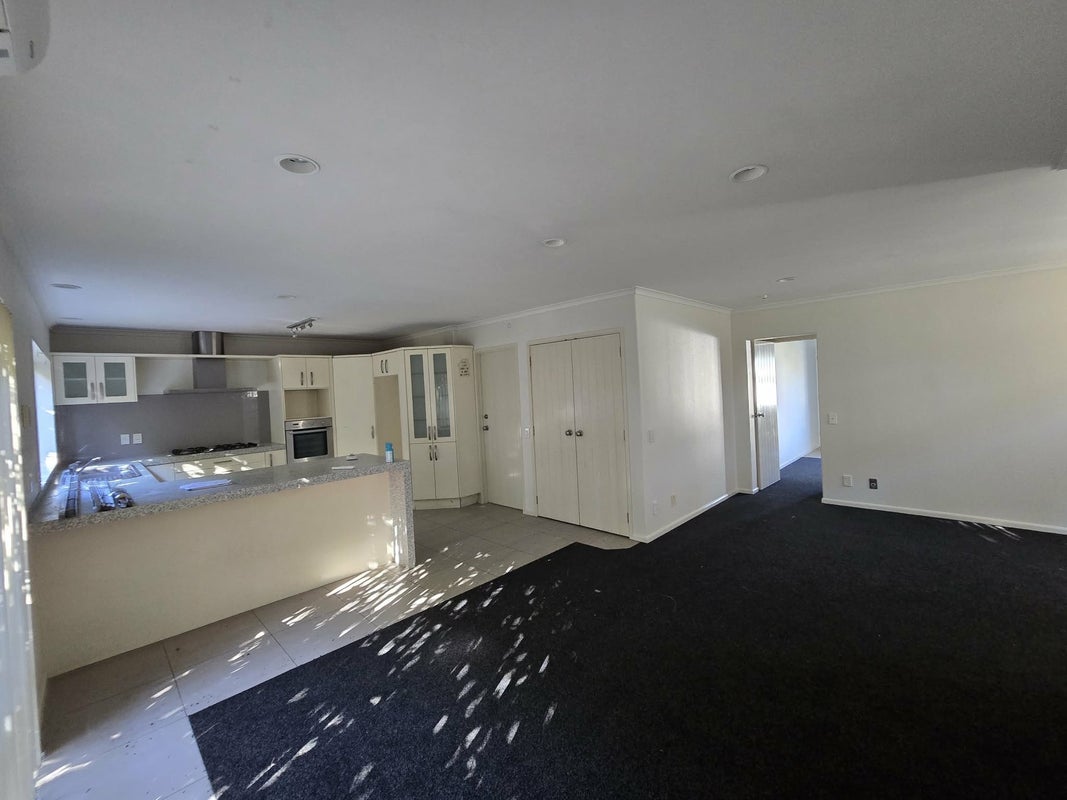 67 Skelligs Drive, Flat Bush, Auckland - Carousel 2