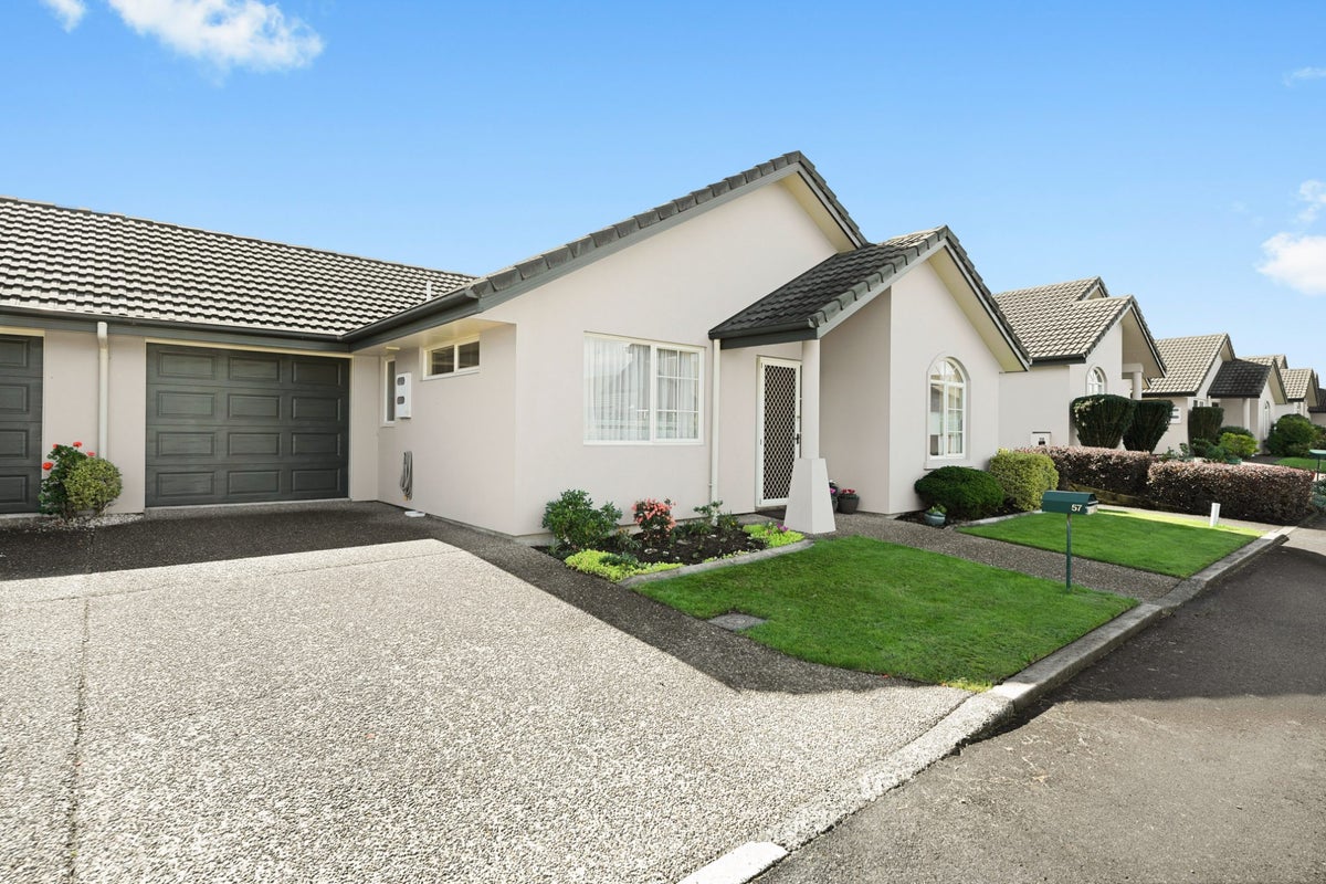 57/16 Rototuna Road, Rototuna, Hamilton - Carousel 1