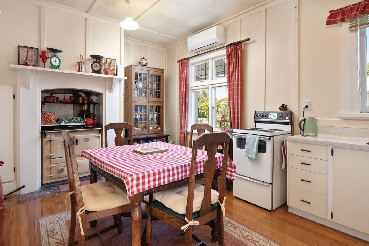 13 Meehan Street, Islington, Blenheim - Carousel 2