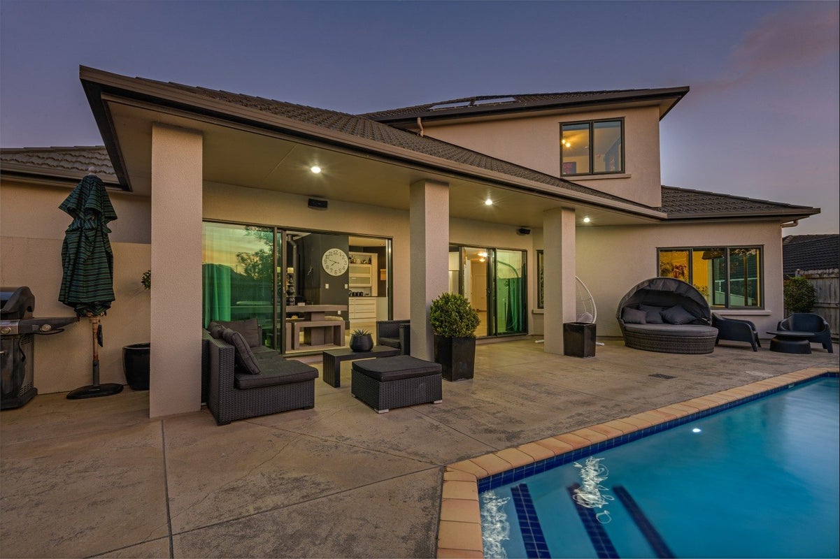 6 Banksia Grove, Milson, Palmerston North - Carousel 2