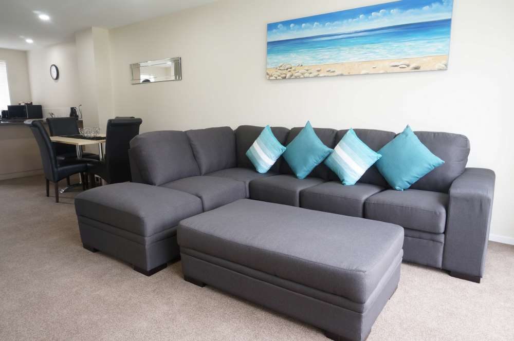 57 Kirikiri Lane, East Tamaki, Auckland - Carousel 1