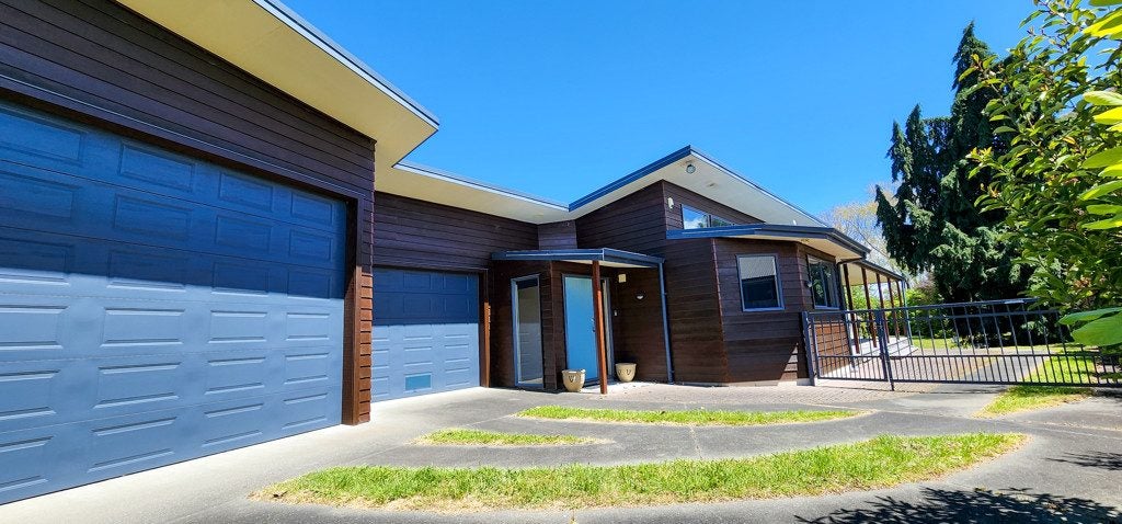 63 Marina Terrace, Kinloch, Taupo - Carousel 1