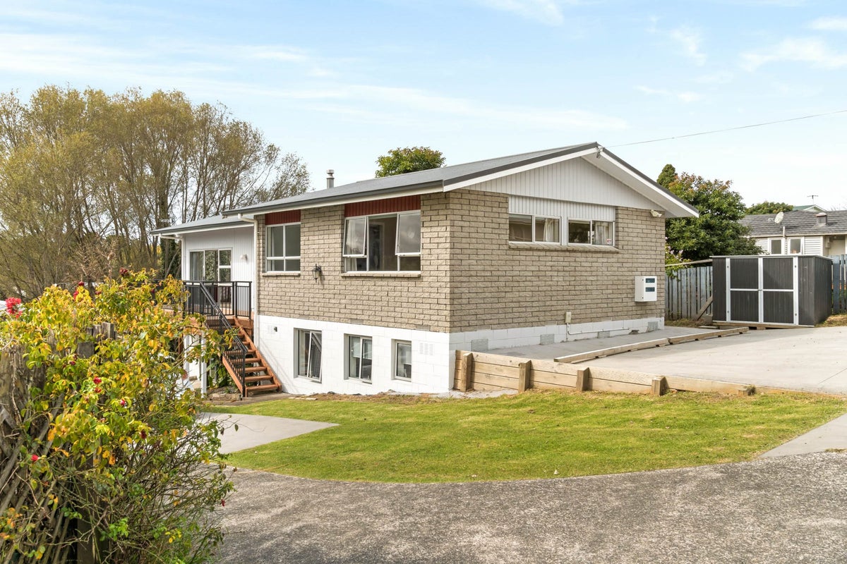72 Sherson Street, Gate Pa, Tauranga - Carousel 1