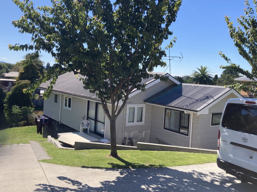 71 Lyon Street, Kihikihi, Te Awamutu - Carousel 1