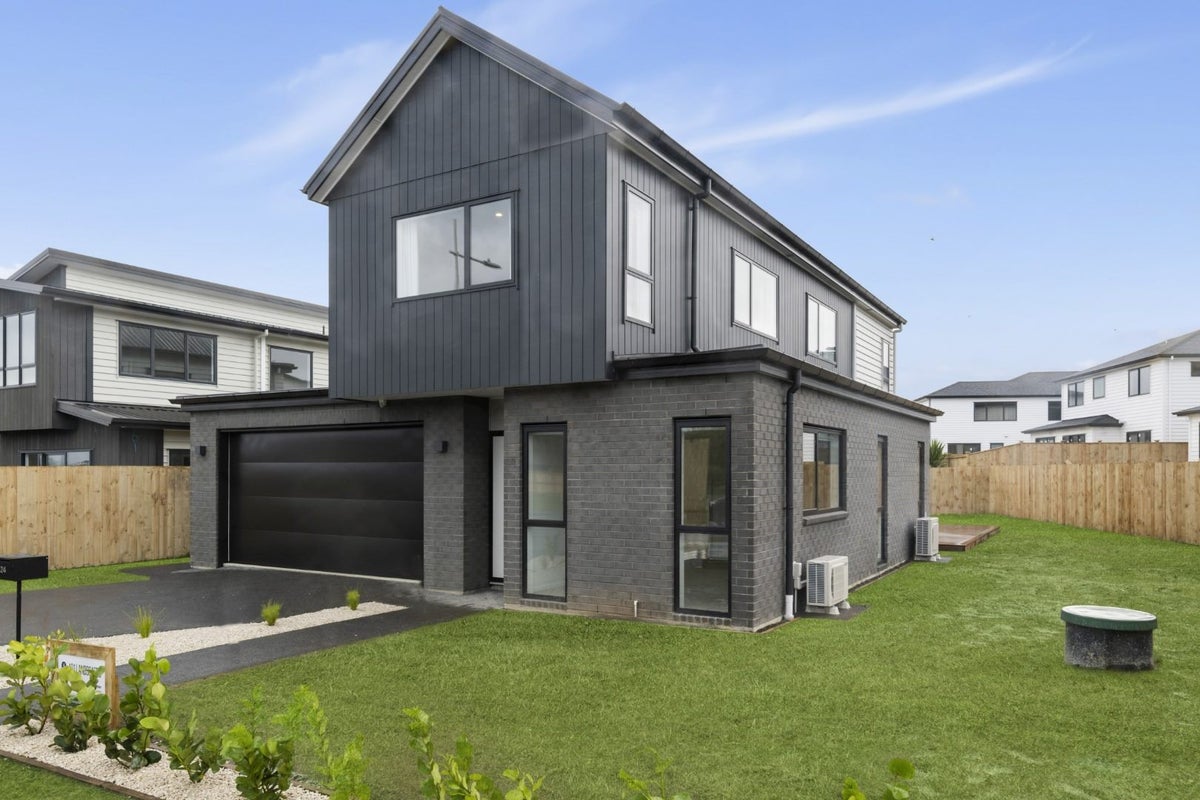 24 Headsail Drive, Long Bay, Auckland - Carousel 1
