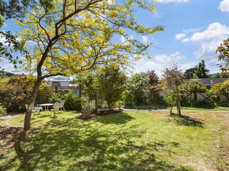 20 Transom Close, Whitby, Porirua - Carousel 2