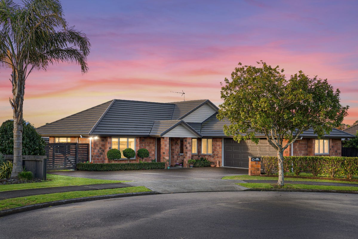 10 Buncrana Place, Rosehill, Papakura - Carousel 1