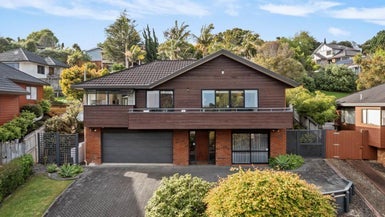 22 Bayside Drive, Browns Bay, Auckland - Carousel 1