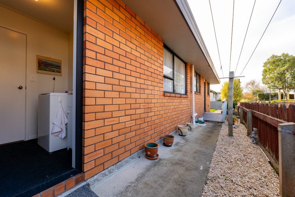 2/347 Church Street, West End, Timaru - Carousel 14