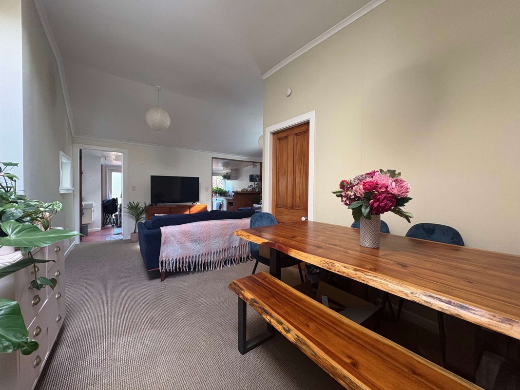 59 Aro Street, Aro Valley, Wellington - Carousel 2