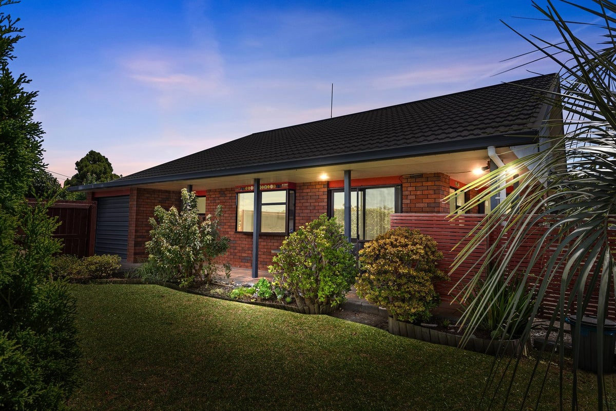 6 Church Street, Onerahi, Whangarei - Carousel 1