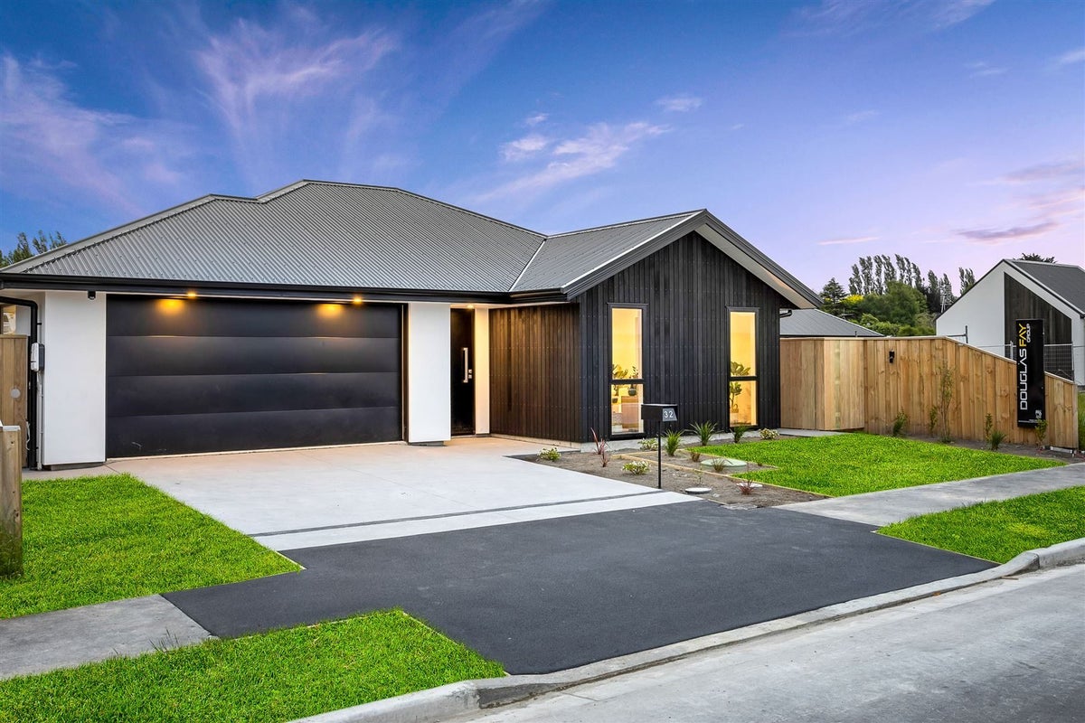 32 Oakmill Drive, Casebrook, Christchurch - Carousel 19