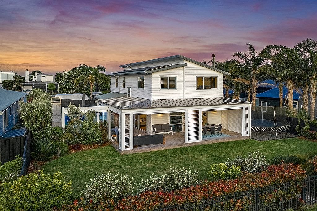 166 Mangatawhiri Road, Warkworth - Carousel 1