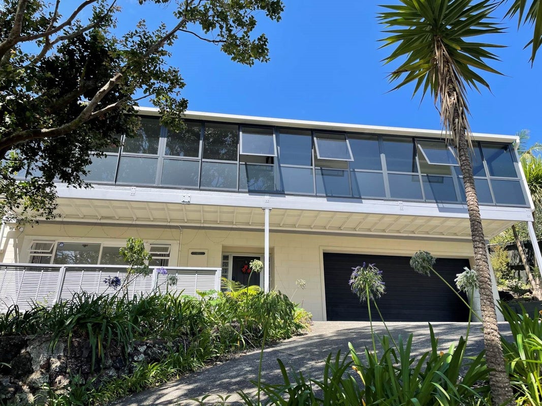 50 Newhaven Terrace, Mairangi Bay, Auckland - Carousel 1