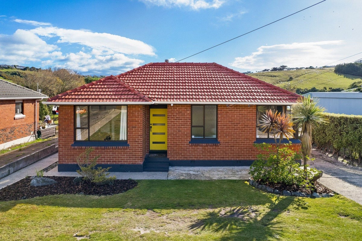 283 Tomahawk Road, Ocean Grove, Dunedin - Carousel 1