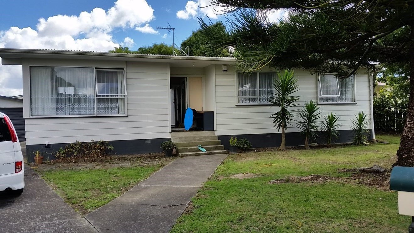 10 Aarts Avenue, Manurewa, Auckland - Carousel 1