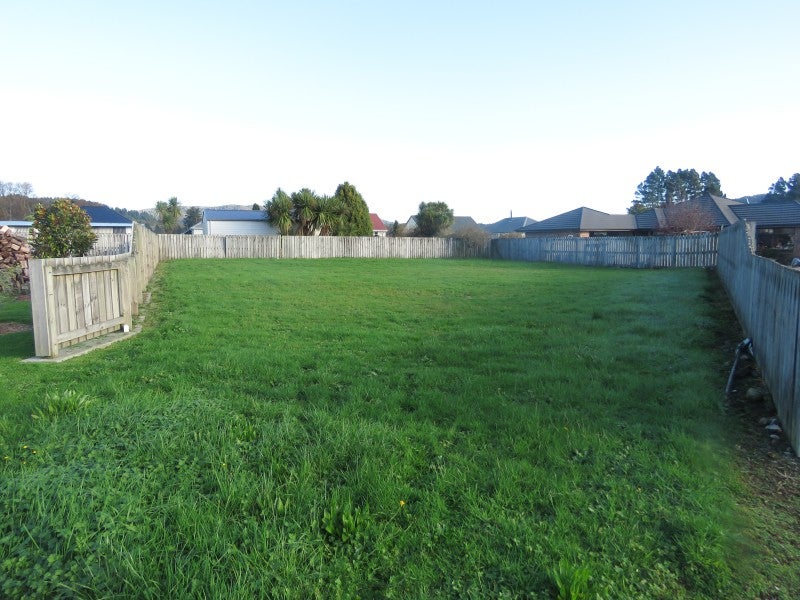 12 Wicken Place, Reefton, Reefton - Carousel 1