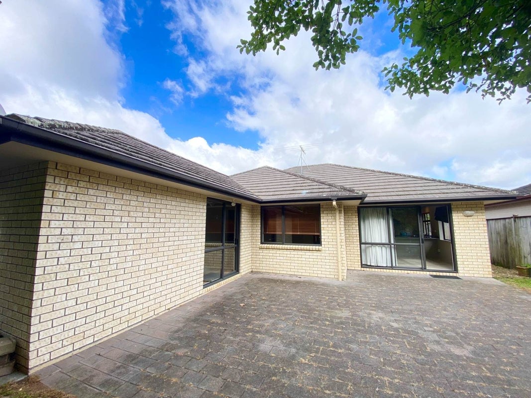 15 Thyme Court, Flat Bush, Auckland - Carousel 17