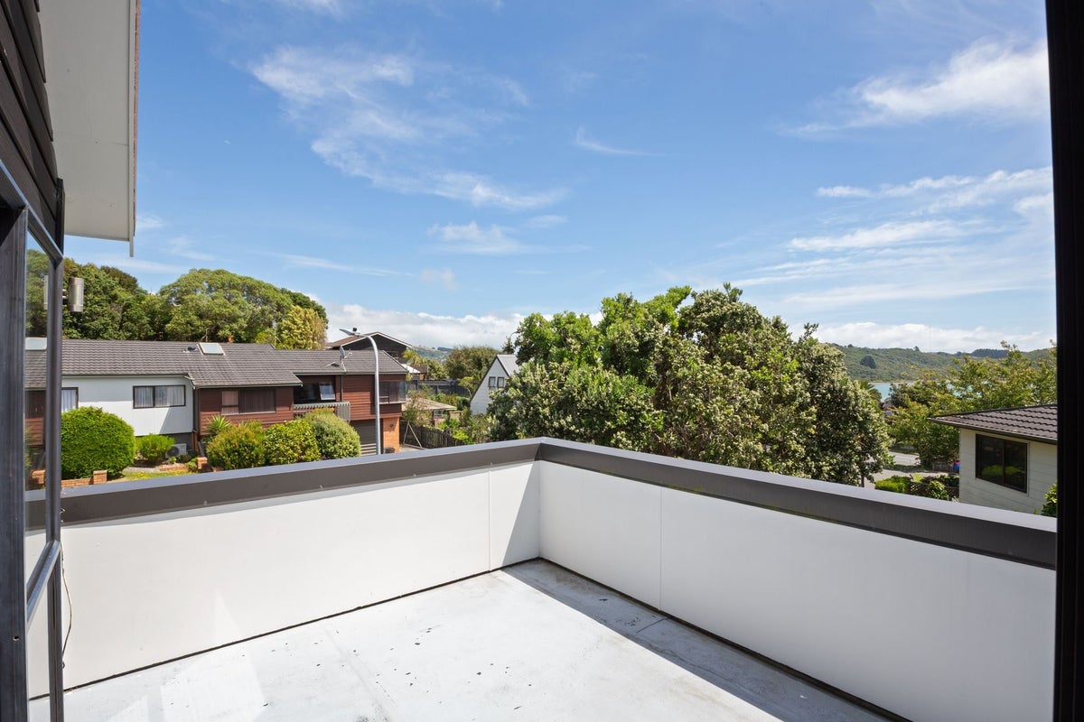 13 Kinnel Grove, Papakowhai, Porirua - Carousel 38