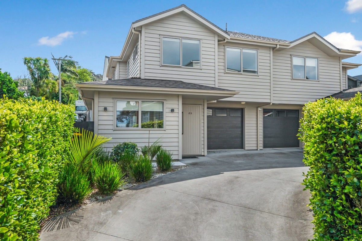 61A Owairaka Avenue, Mount Albert, Auckland - Carousel 1