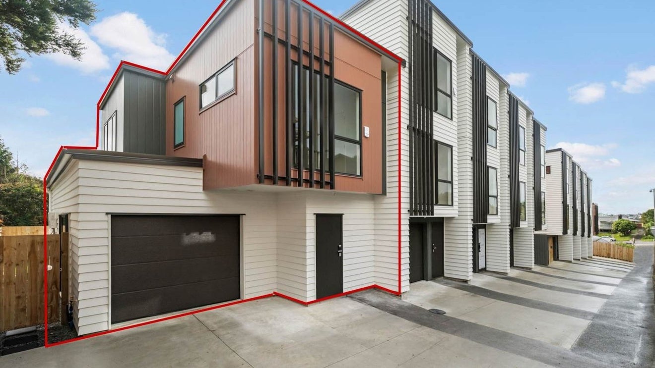10/28 Ludlow Terrace, Totara Vale, Auckland - Carousel 1