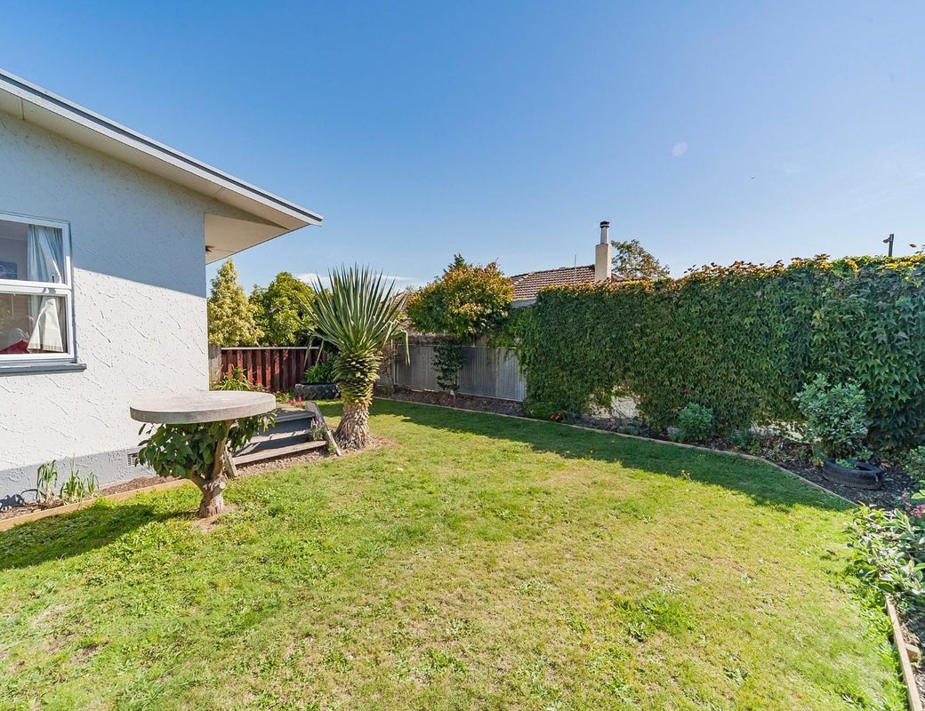 2/3 Kipling Crescent, Stoke, Nelson - Carousel 2