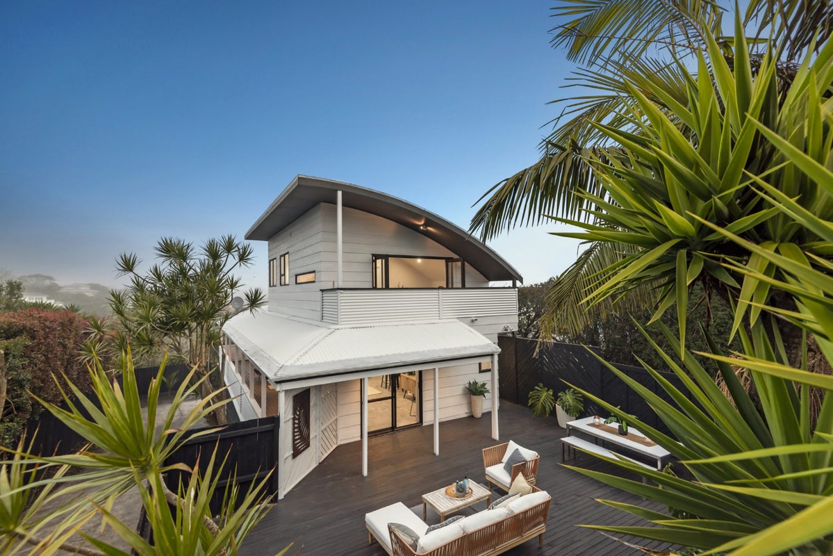 6A Sefton Avenue, Grey Lynn, Auckland - Carousel 1