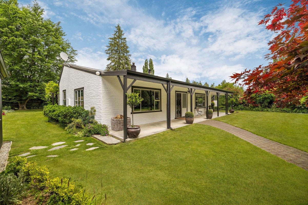 566 Speargrass Flat Road, Lake Hayes, Queenstown - Carousel 1