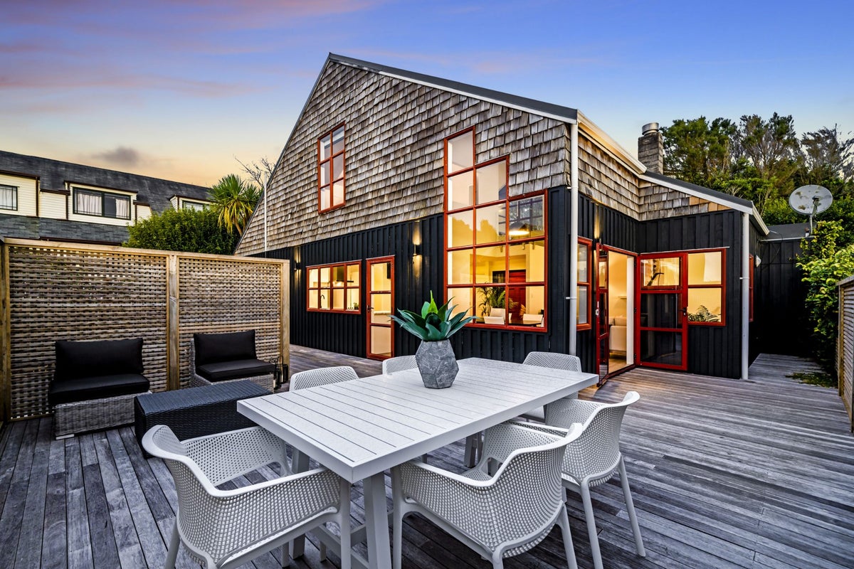 9A Maungarei Road, Remuera, Auckland - Carousel 1