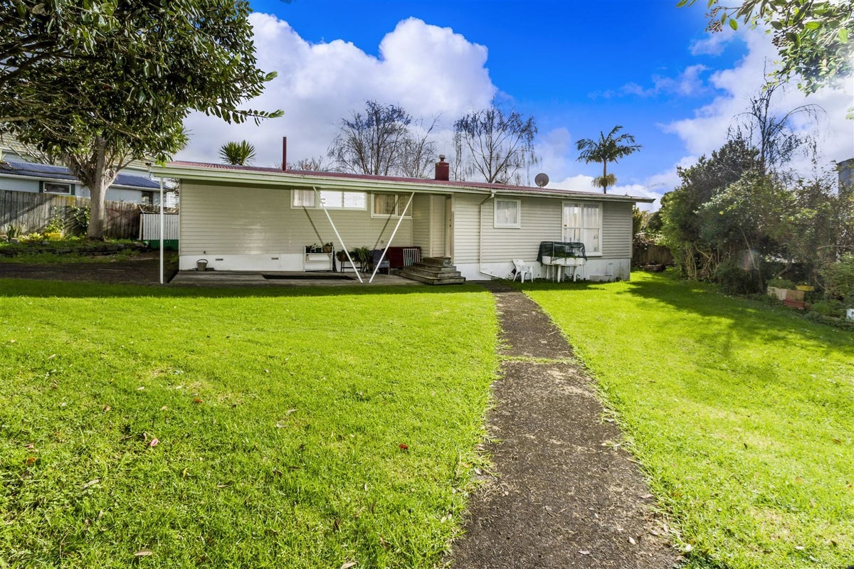 50 Eskdale Road, Birkdale, Auckland - Carousel 2
