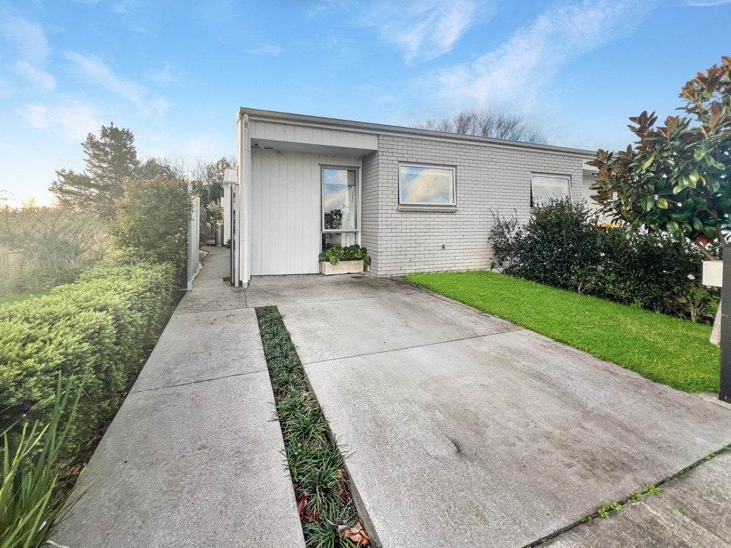 3 Nohoanga Road, Karaka, Papakura - Carousel 11