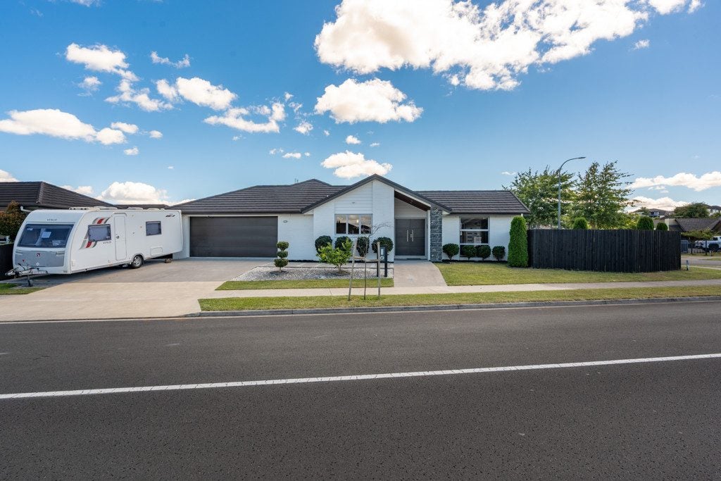 43 Batten Drive, Flagstaff, Hamilton - Carousel 32