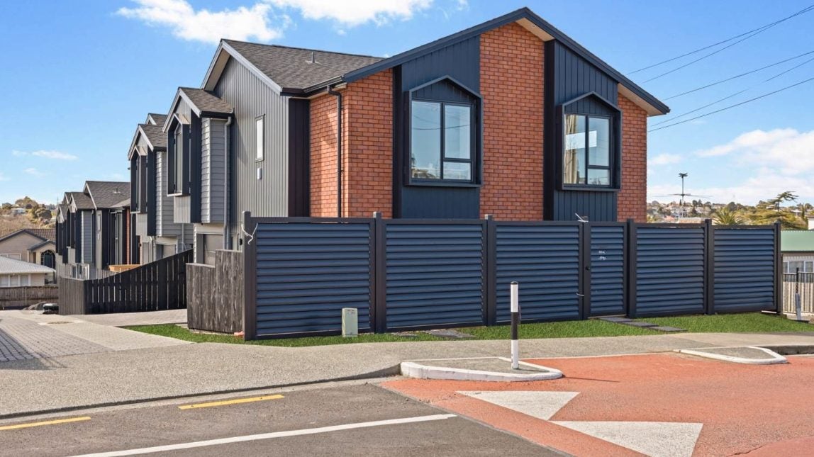 34 Kimber Hall Avenue, Mount Roskill, Auckland - Carousel 1