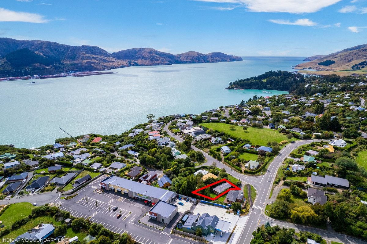 57 Ranui Crescent, Diamond Harbour, Lyttelton - Carousel 1