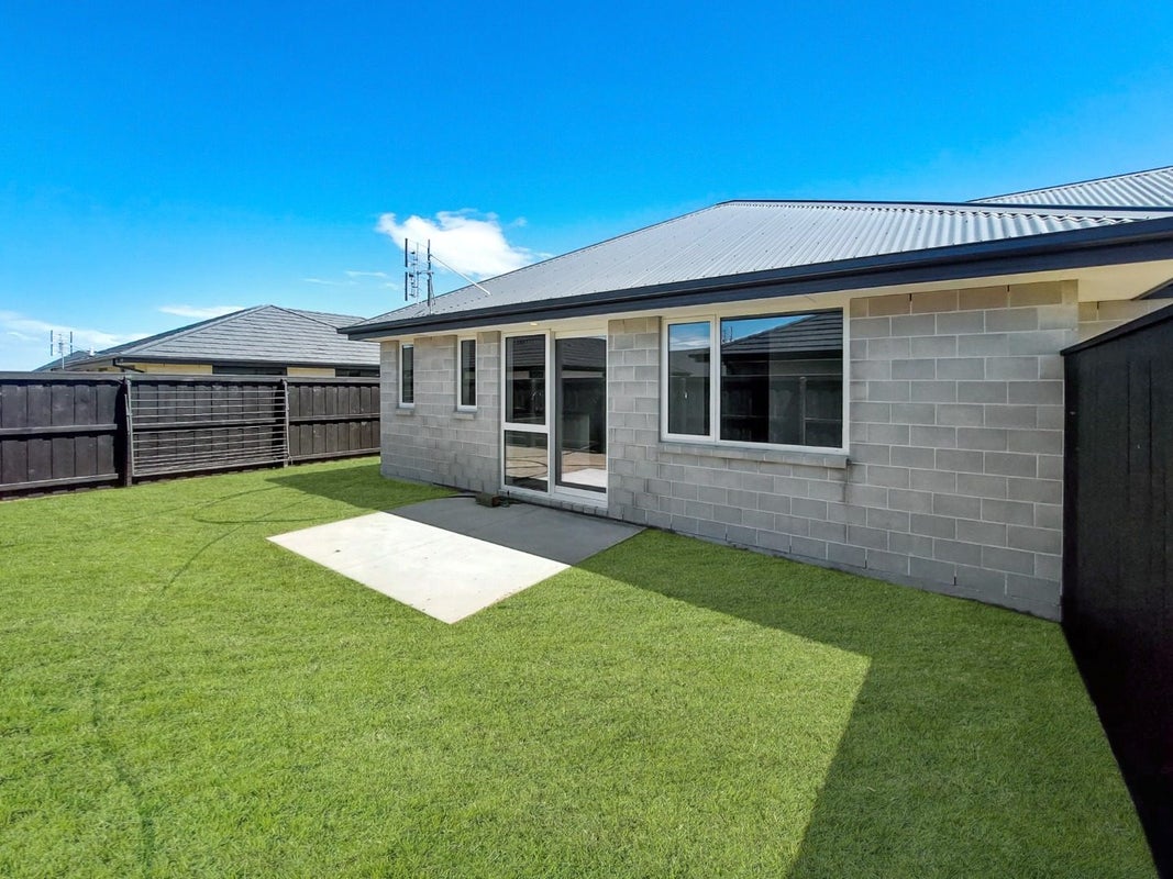 22 Sanders Way, Rolleston - Carousel 8