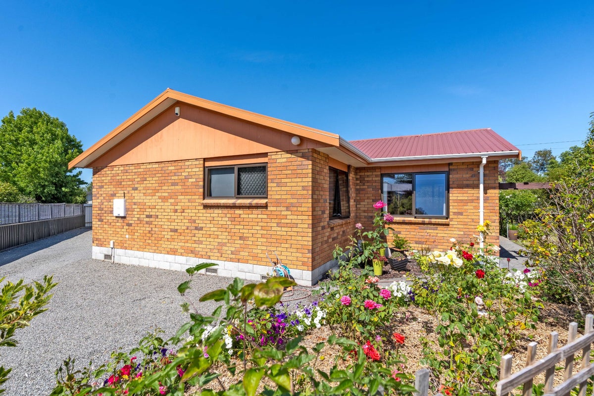 38B Roberts Road, Lansdowne, Masterton - Carousel 1
