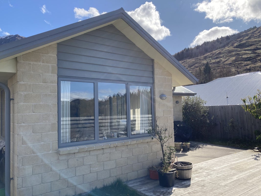 1 Sew Hoy LANE, ARTHURS POINT, QUEENSTOWN - Carousel 2