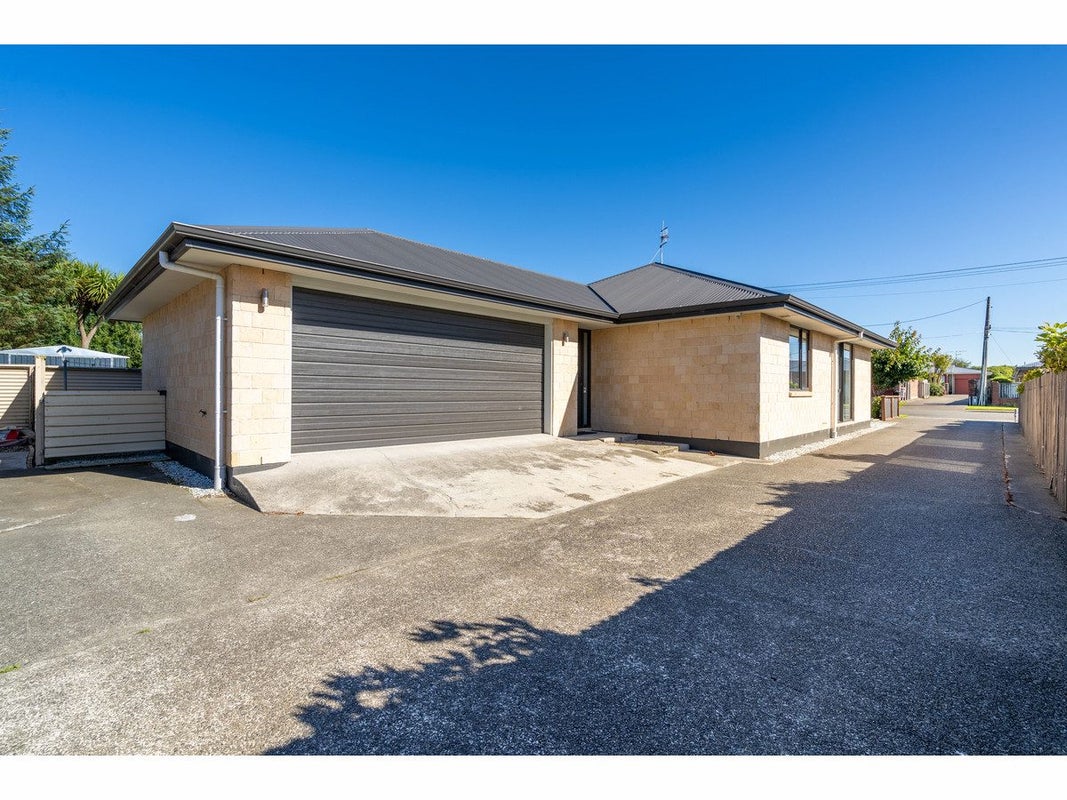 25 Galway Street, Grasmere, Invercargill - Carousel 1