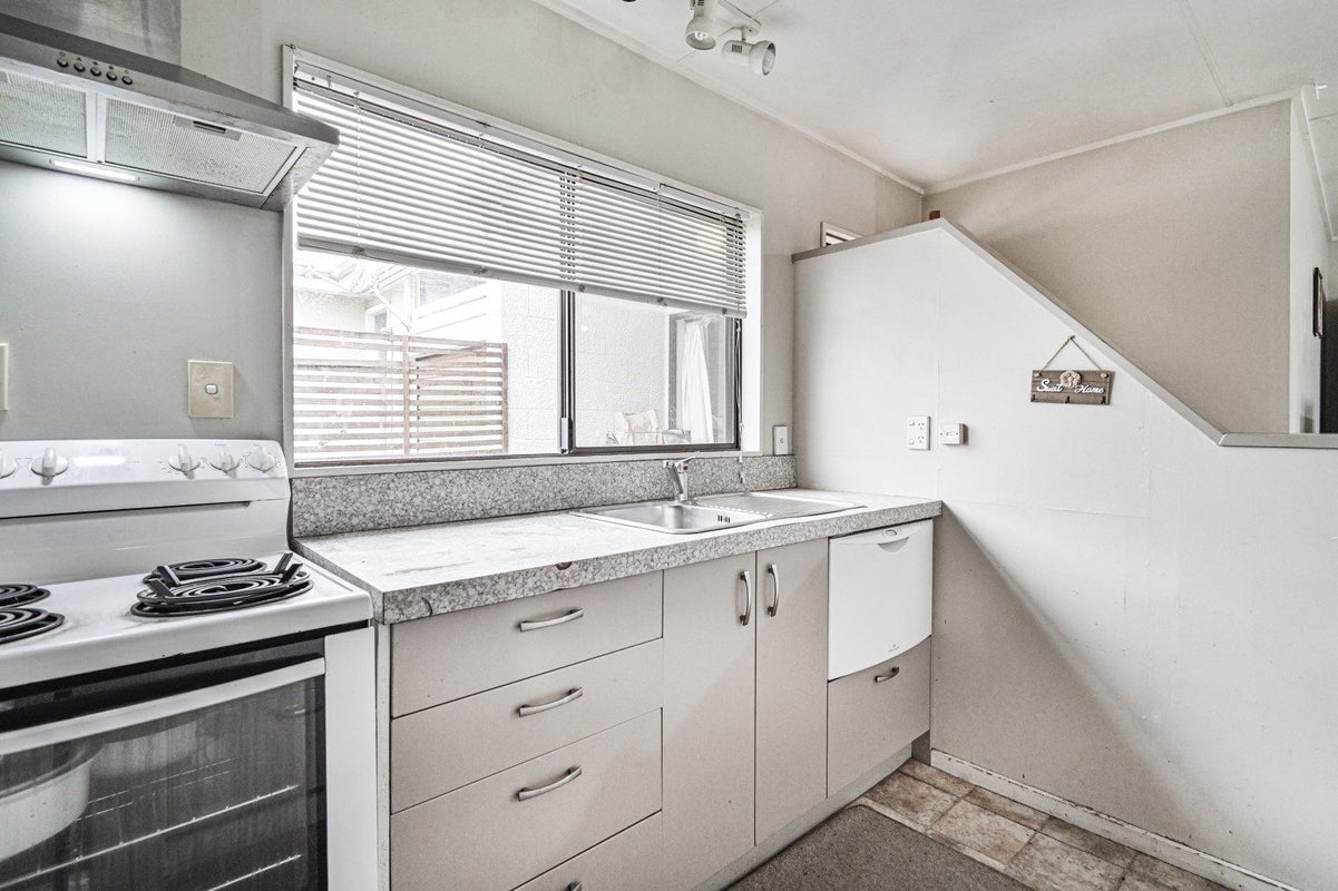 2/708 Terrace Road, Parkvale, Hastings - Carousel 2