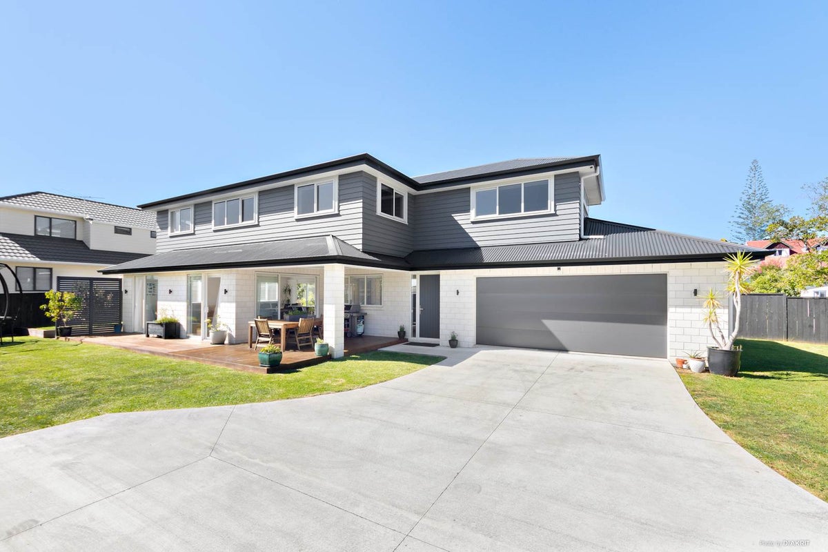 95A Lynwood Road, New Lynn, Auckland - Carousel 2