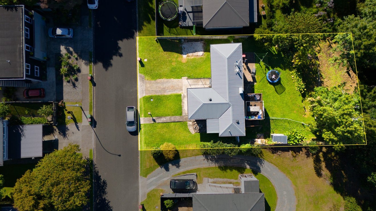 32 Argyll Road, Greerton, Tauranga - Carousel 1
