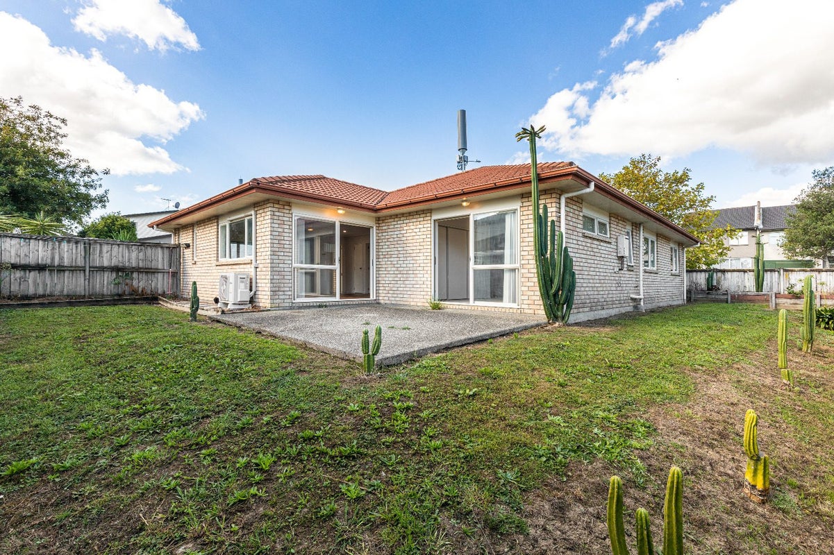 3 Reefton Place, Flat Bush, Auckland - Carousel 2