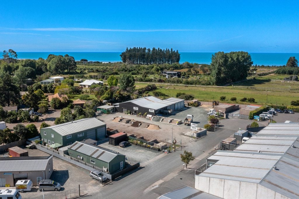 11 Warren Place, Frankleigh Park, New Plymouth - Carousel 1