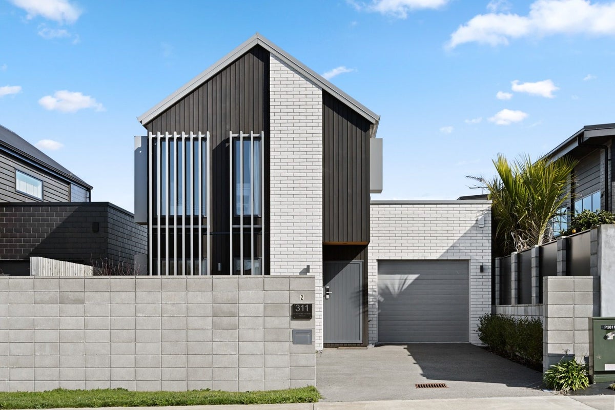 2/311 Horsham Downs Road, Rototuna North, Hamilton - Carousel 2