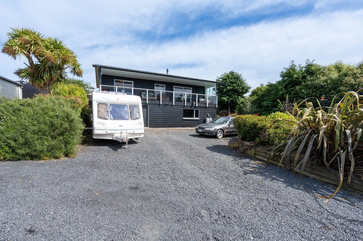 14 Frances Street, Brighton - Carousel 25