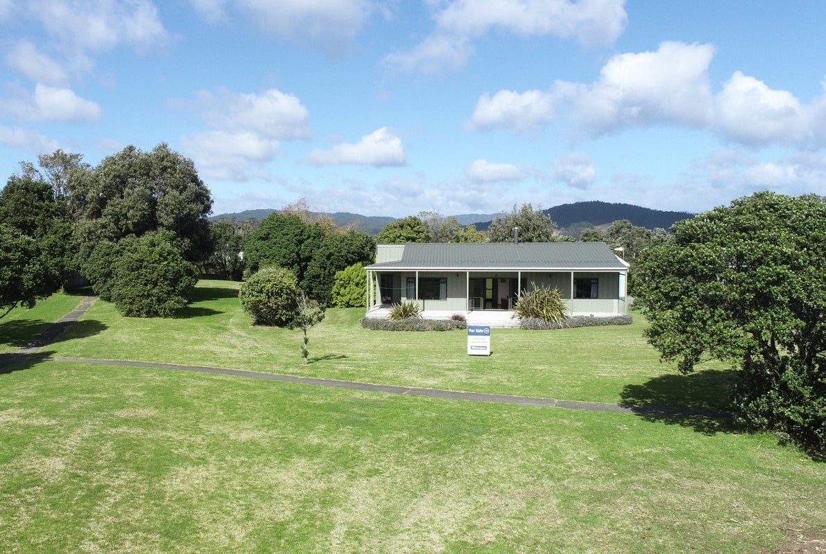 109 Titoki Place, Matarangi, Whitianga - Carousel 2