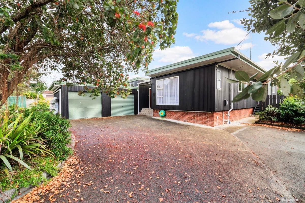 40 Galvan Avenue, Sunnyhills, Auckland - Carousel 2